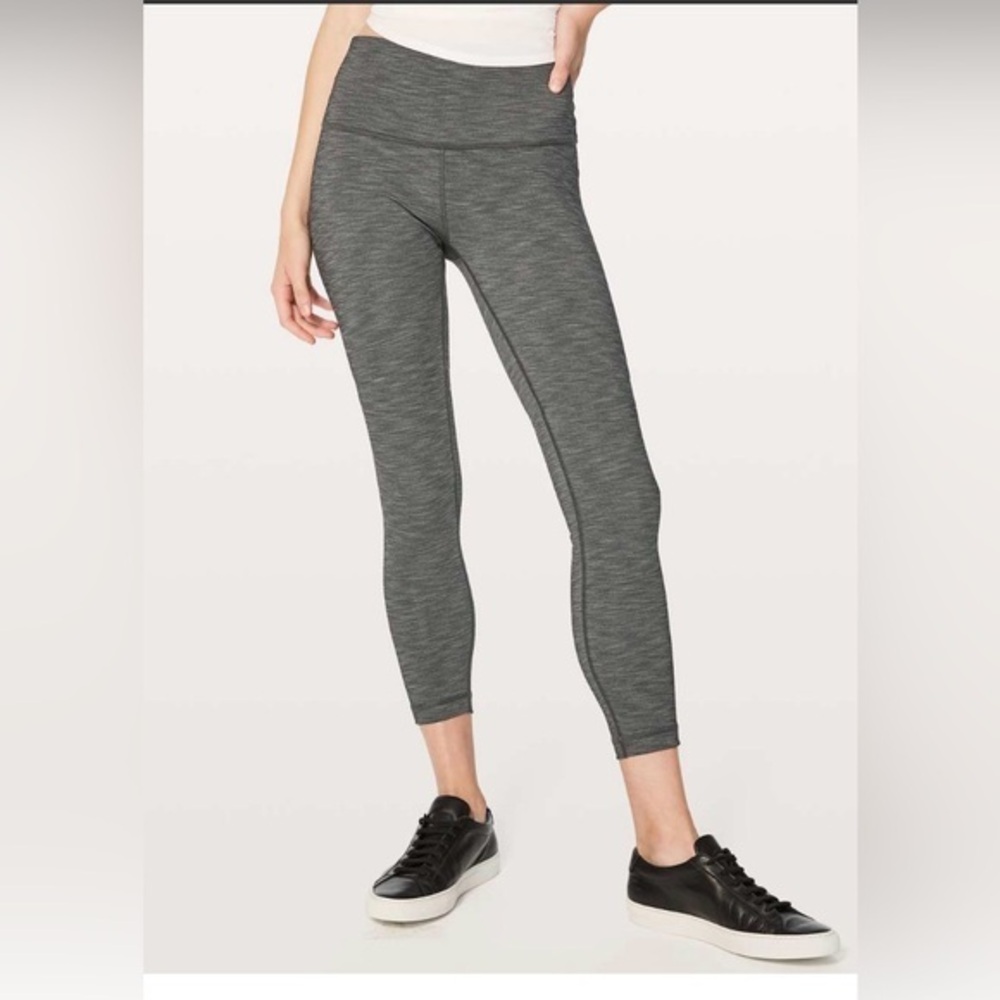 Lululemon Wunder Under Hi-Rise 25" Size 2